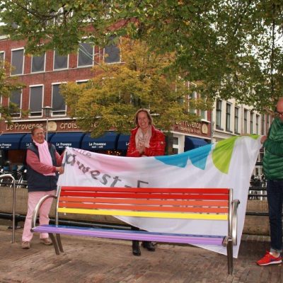 Regenboogbank geproduceerd door de firma Gardinox.